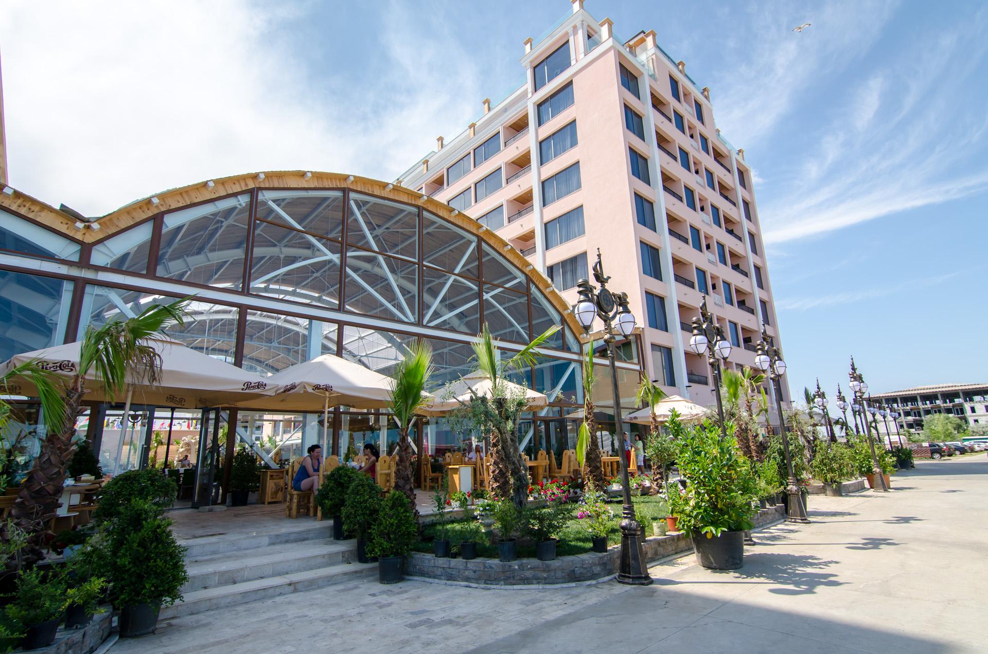 Phoenicia Royal Hotel Navodari Exterior photo